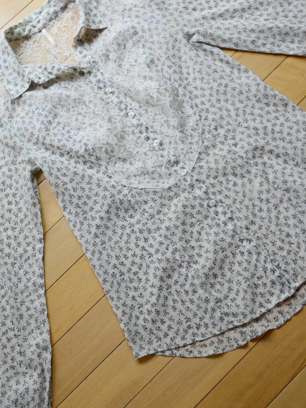 FREE PEOPLE Women's Sheer Floral Button Up Long Sleeve Lace Inserts Size S